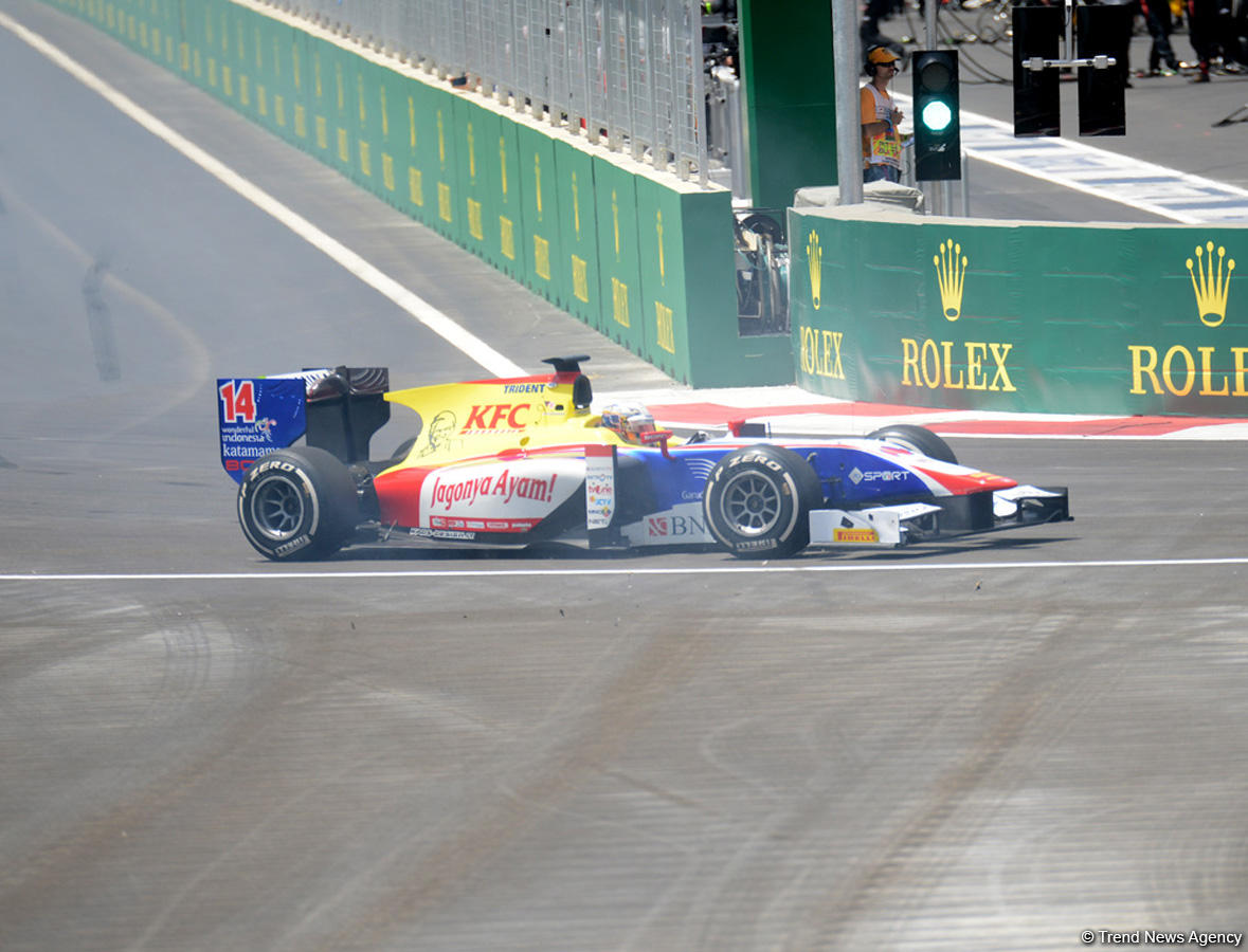 GP2 First Race kicks off in Baku (PHOTO)