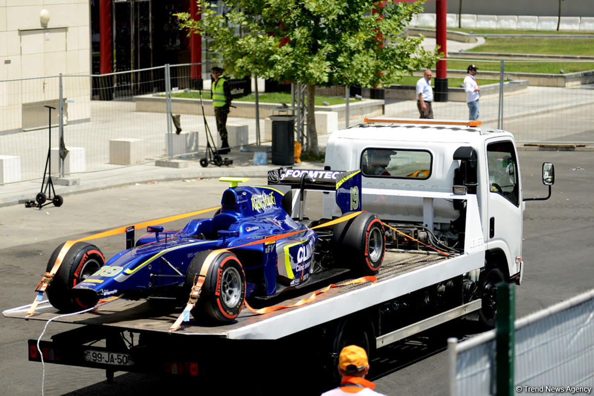 GP2 First Race kicks off in Baku (PHOTO)