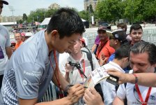 F1 autograph session by Manor’s Haryanto in Baku (PHOTOS)