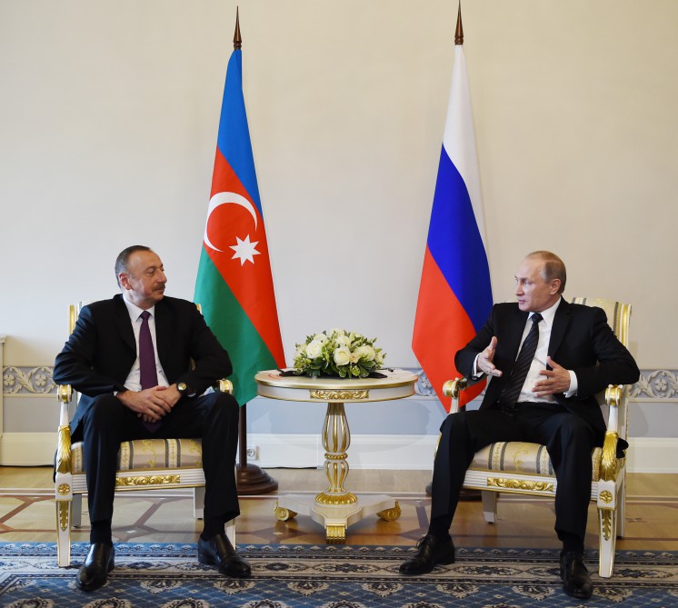 Ilham Aliyev meets Vladimir Putin in St. Petersburg (PHOTO)