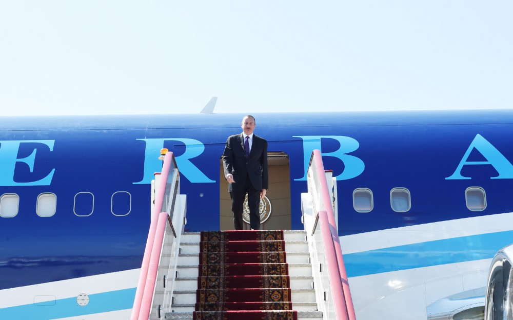 President Aliyev arrives in Russia for working visit