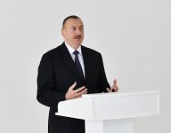 President Aliyev views residential building for servicemen