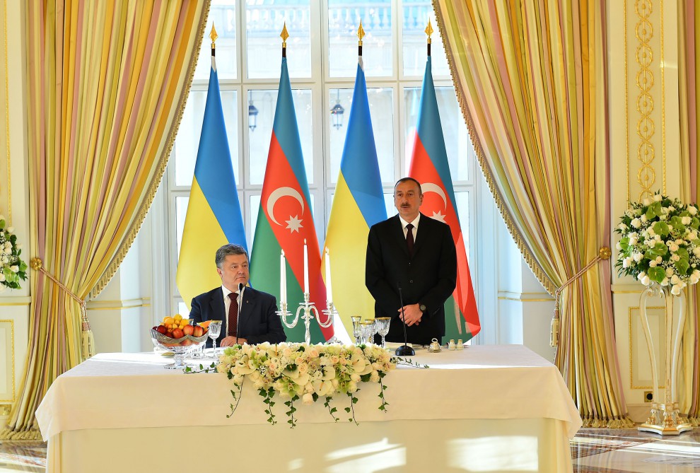 President Aliyev hosts dinner reception in honor of president Poroshenko