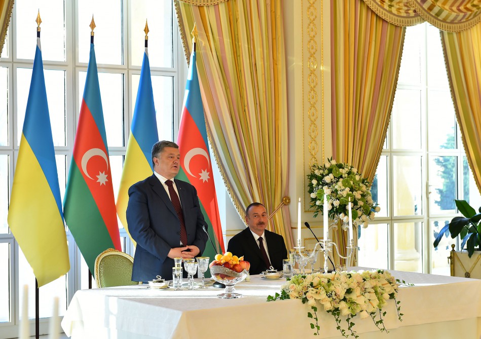 President Aliyev hosts dinner reception in honor of president Poroshenko