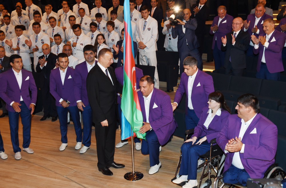 Azerbaijani president attends see-off ceremony for athletes competing at Rio Olympics (PHOTO)