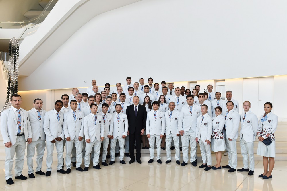 Azerbaijani president attends see-off ceremony for athletes competing at Rio Olympics (PHOTO)