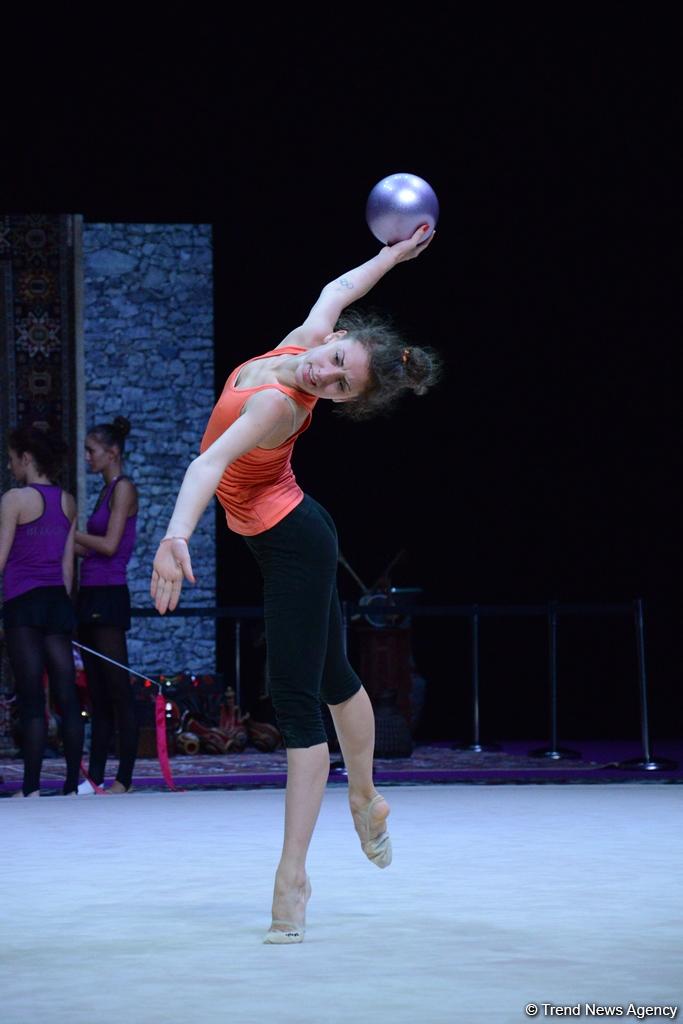 Podium trainings start for major FIG rhythmic gymnastics event in Baku