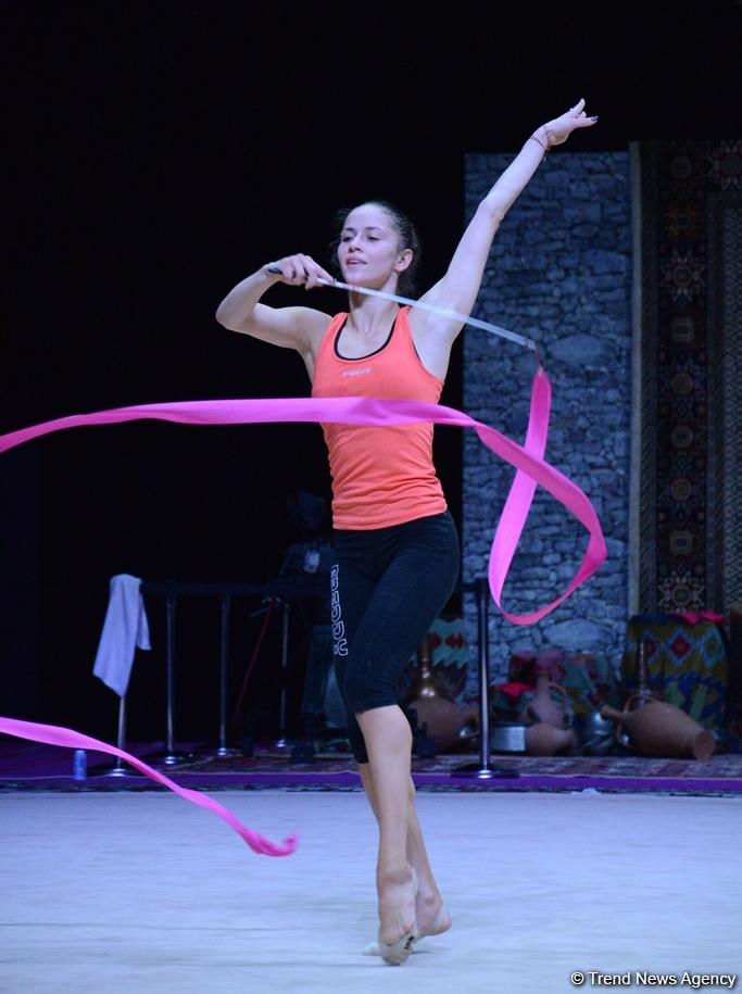 Podium trainings start for major FIG rhythmic gymnastics event in Baku