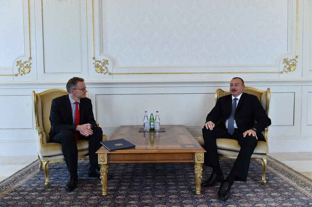 Ilham Aliyev notes importance of continuing Azerbaijan-Germany political dialogue, based on mutual trust (PHOTO)