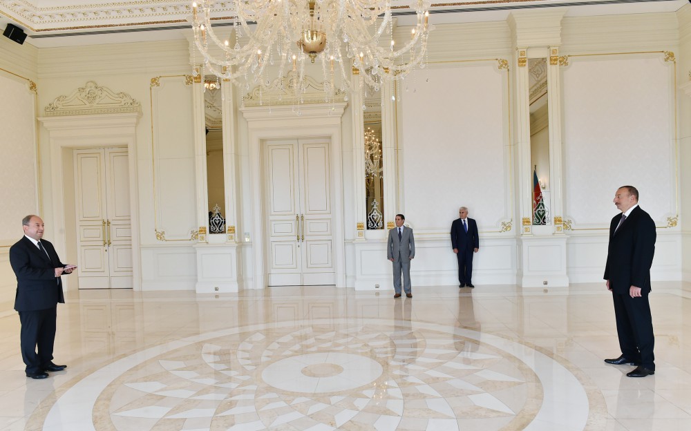 Ilham Aliyev receives credentials of new Belgian ambassador (PHOTO)