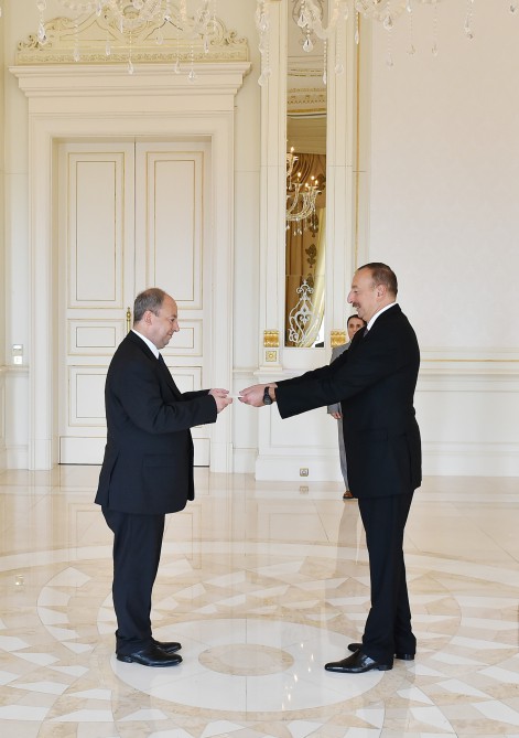 Ilham Aliyev receives credentials of new Belgian ambassador (PHOTO)