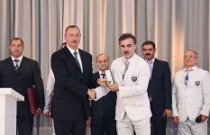 Ilham Aliyev, his spouse meet Azerbaijani Olympians