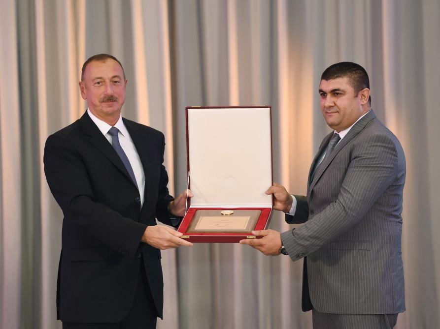 Ilham Aliyev, his spouse meet Azerbaijani Olympians