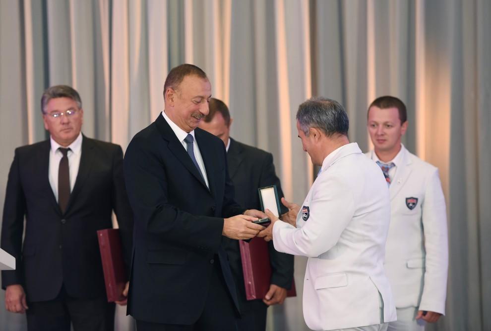 Ilham Aliyev, his spouse meet Azerbaijani Olympians
