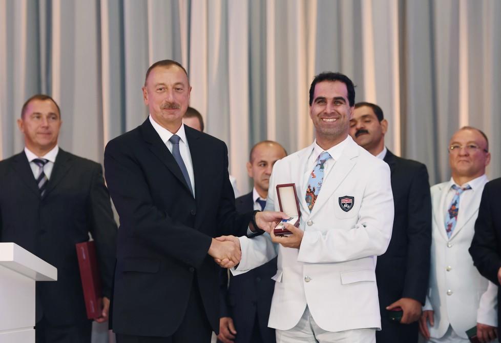 Ilham Aliyev, his spouse meet Azerbaijani Olympians
