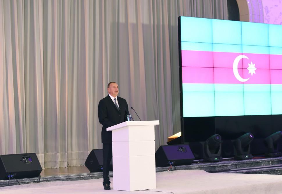 Ilham Aliyev, his spouse meet Azerbaijani Olympians