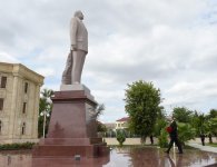 Ilham Aliyev arrives in Salyan district