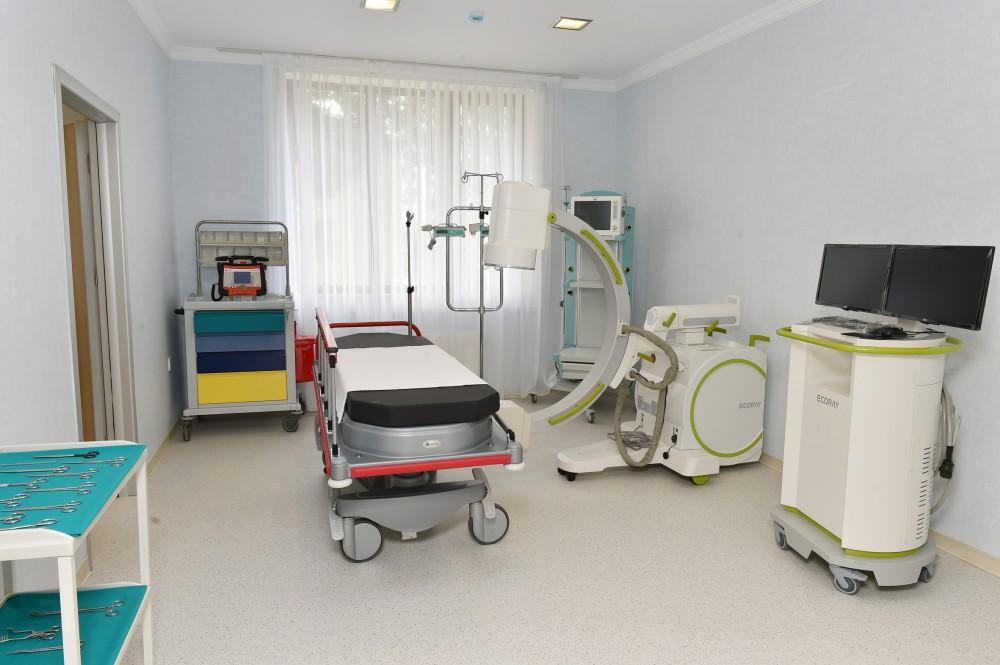 Ilham Aliyev views overhauled Bilasuvar District Hospital (PHOTO)
