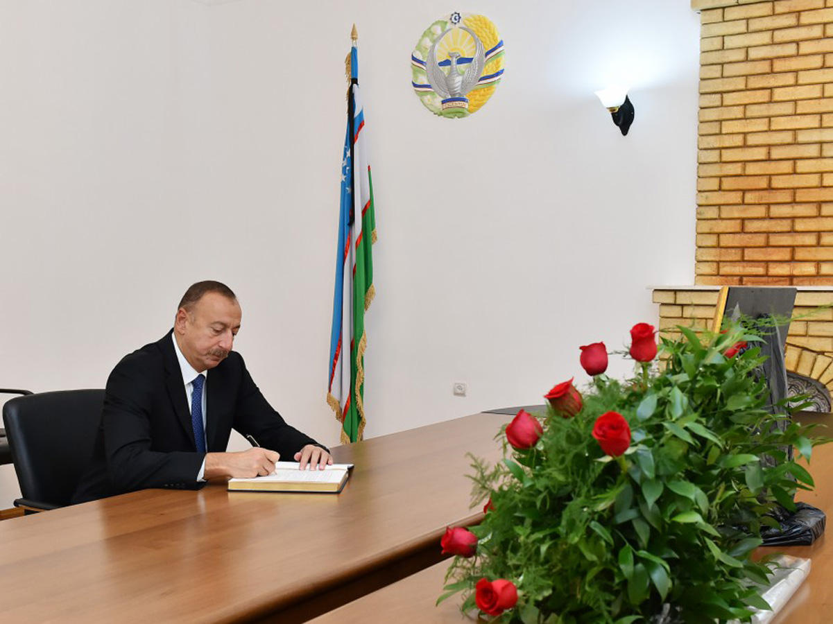President Ilham Aliyev visits Uzbek embassy in Baku (PHOTO)