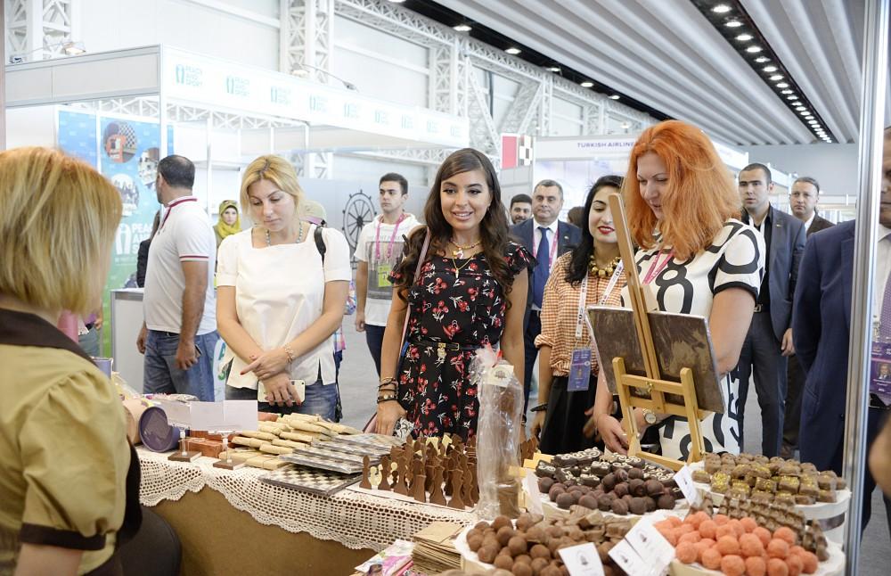 Leyla Aliyeva visits Baku Chess Olympiad (PHOTO)