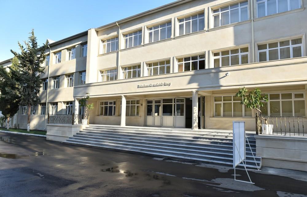 Ilham Aliyev views overhauled school-lyceum in Baku (PHOTO) (UPDATE)