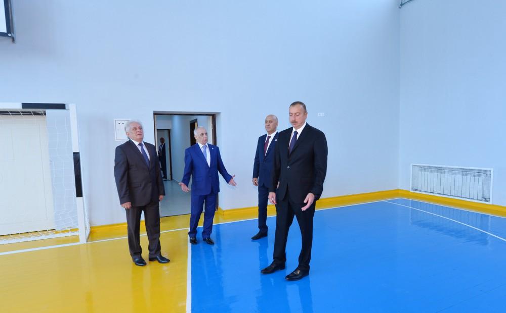 Ilham Aliyev views new education block of school in Baku (PHOTO) 