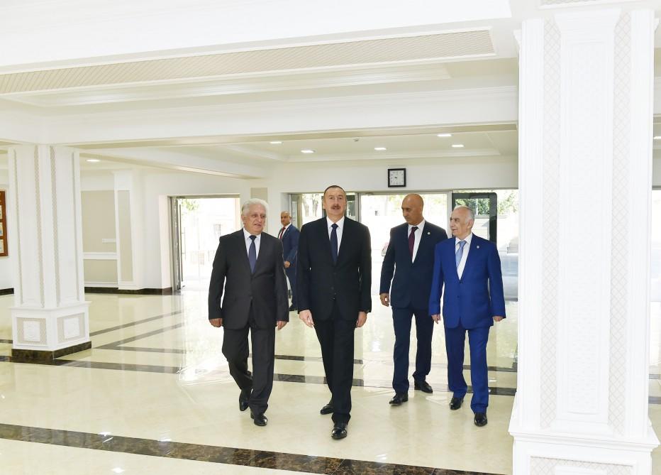 Ilham Aliyev views new education block of school in Baku (PHOTO) 