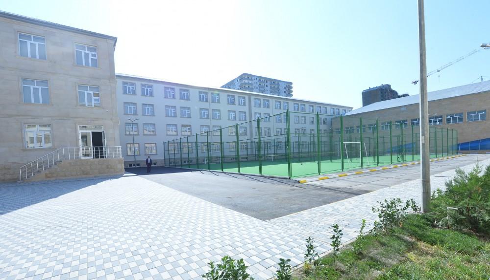 Ilham Aliyev views new education block of school in Baku (PHOTO) 