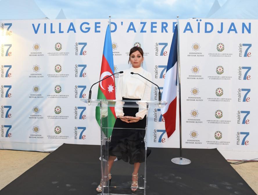 Mehriban Aliyeva at opening of Azerbaijani Village in Paris (PHOTO)