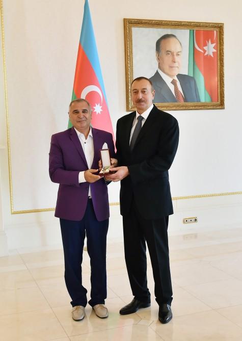 Ilham Aliyev meets Azerbaijani Paralympians (PHOTO)