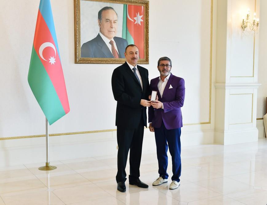 Ilham Aliyev meets Azerbaijani Paralympians (PHOTO)