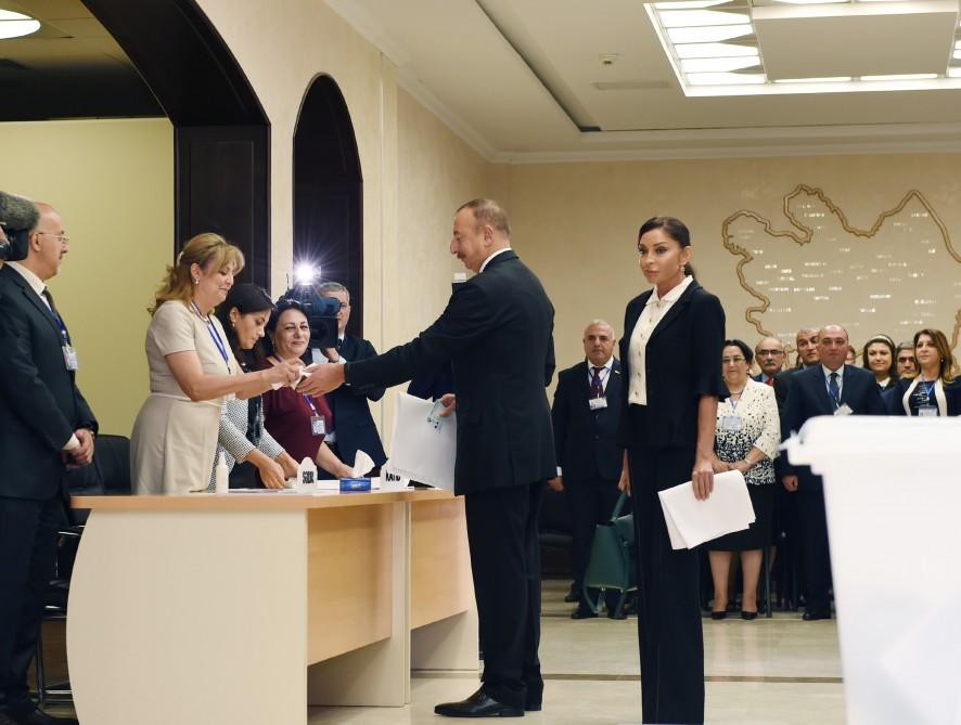 Ilham Aliyev, his spouse vote at constitutional referendum