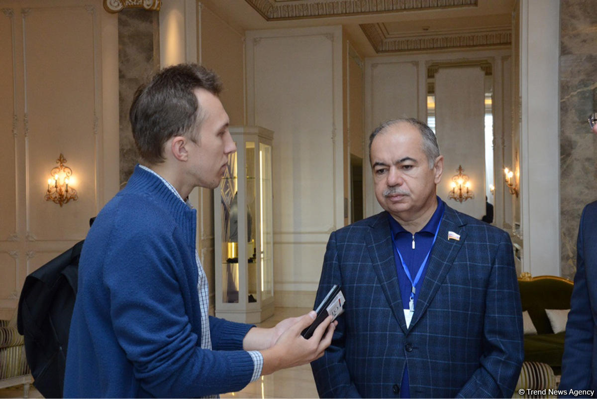 CIS mission head praises referendum in Azerbaijan (PHOTO)