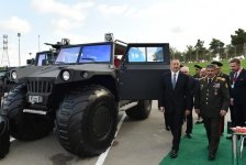 Ilham Aliyev views ADEX 2016 exhibition  (PHOTO)