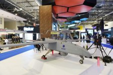 Ilham Aliyev views ADEX 2016 exhibition  (PHOTO)