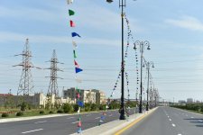 Ilham Aliyev views newly renovated Sulh Street in Sumgayit