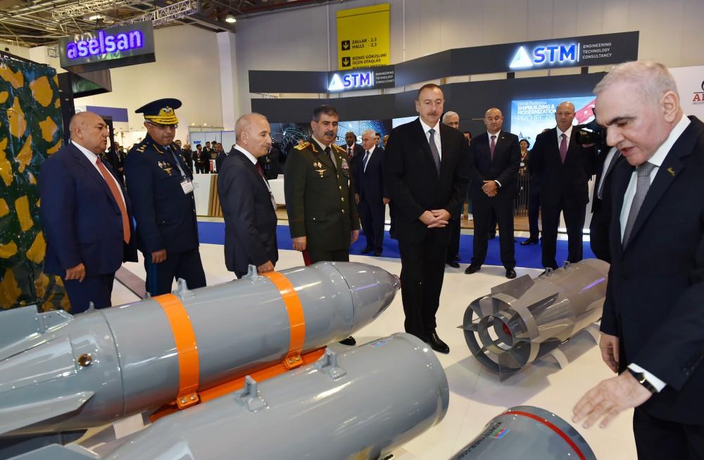Ilham Aliyev views ADEX 2016 exhibition  (PHOTO)