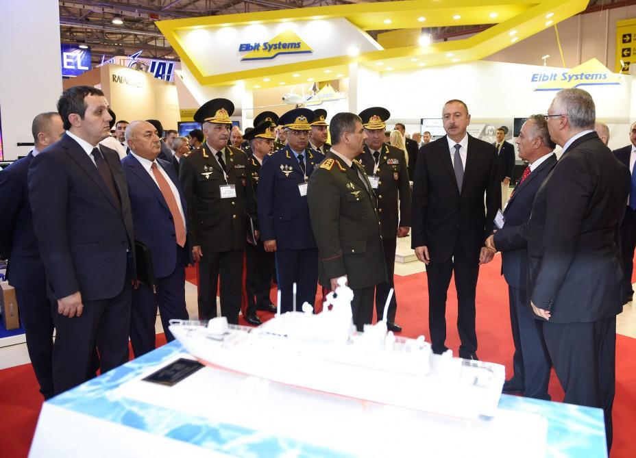 Ilham Aliyev views ADEX 2016 exhibition  (PHOTO)