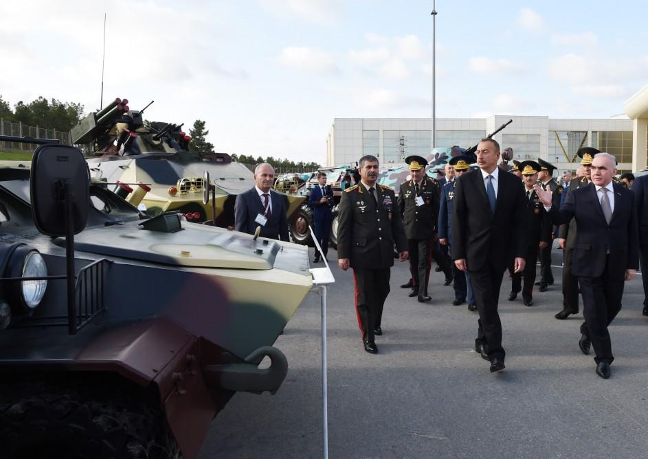 Ilham Aliyev views ADEX 2016 exhibition  (PHOTO)