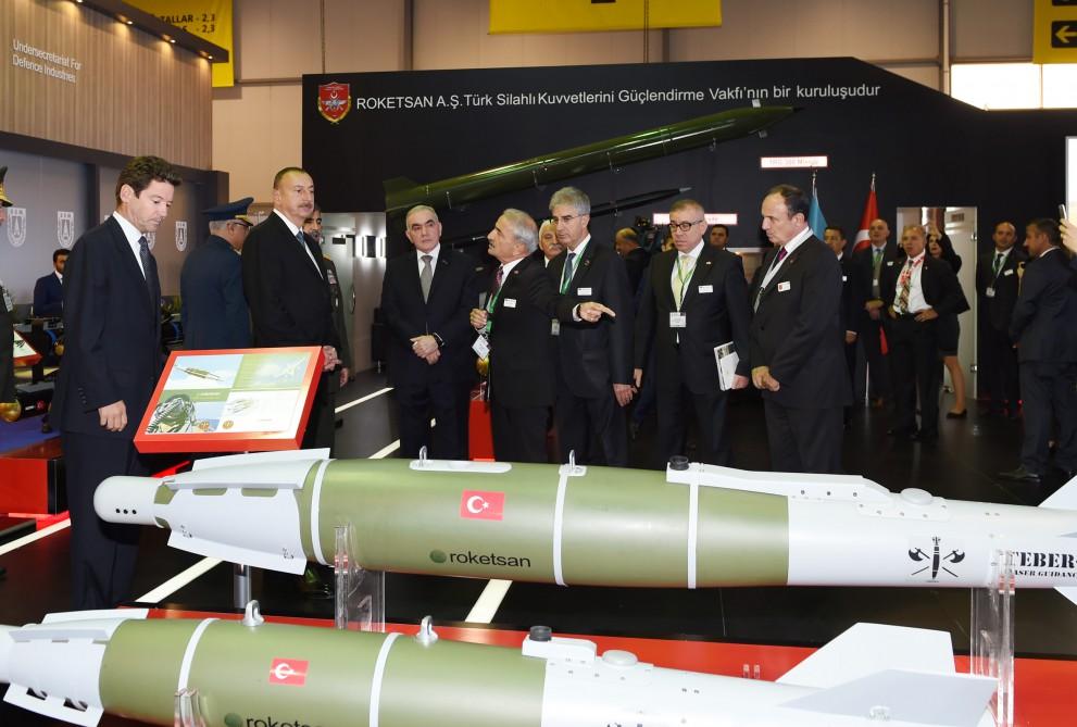 Ilham Aliyev views ADEX 2016 exhibition  (PHOTO)