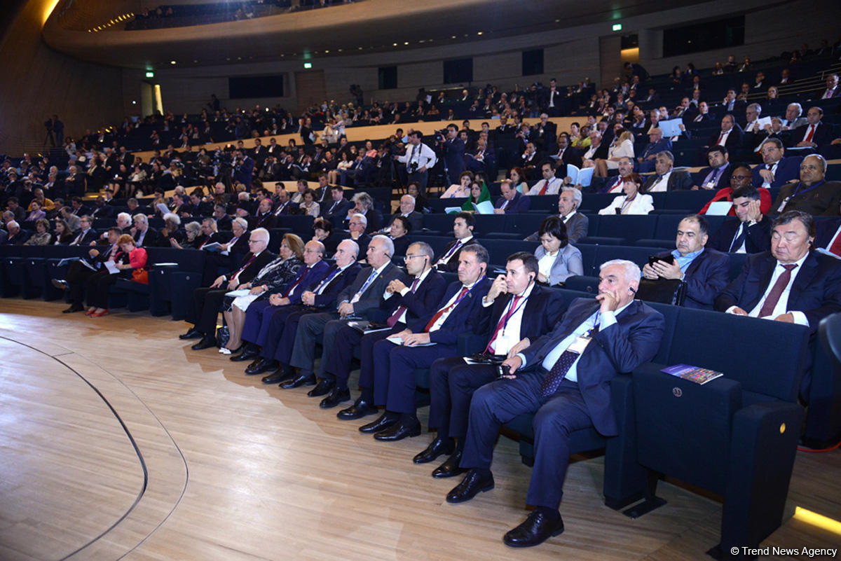 Baku Forum underway at Heydar Aliyev Center (PHOTO)