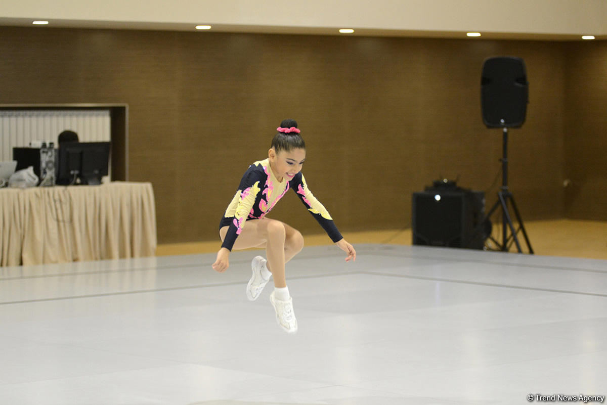 Aerobic gymnastics championship underway in Baku (PHOTO)