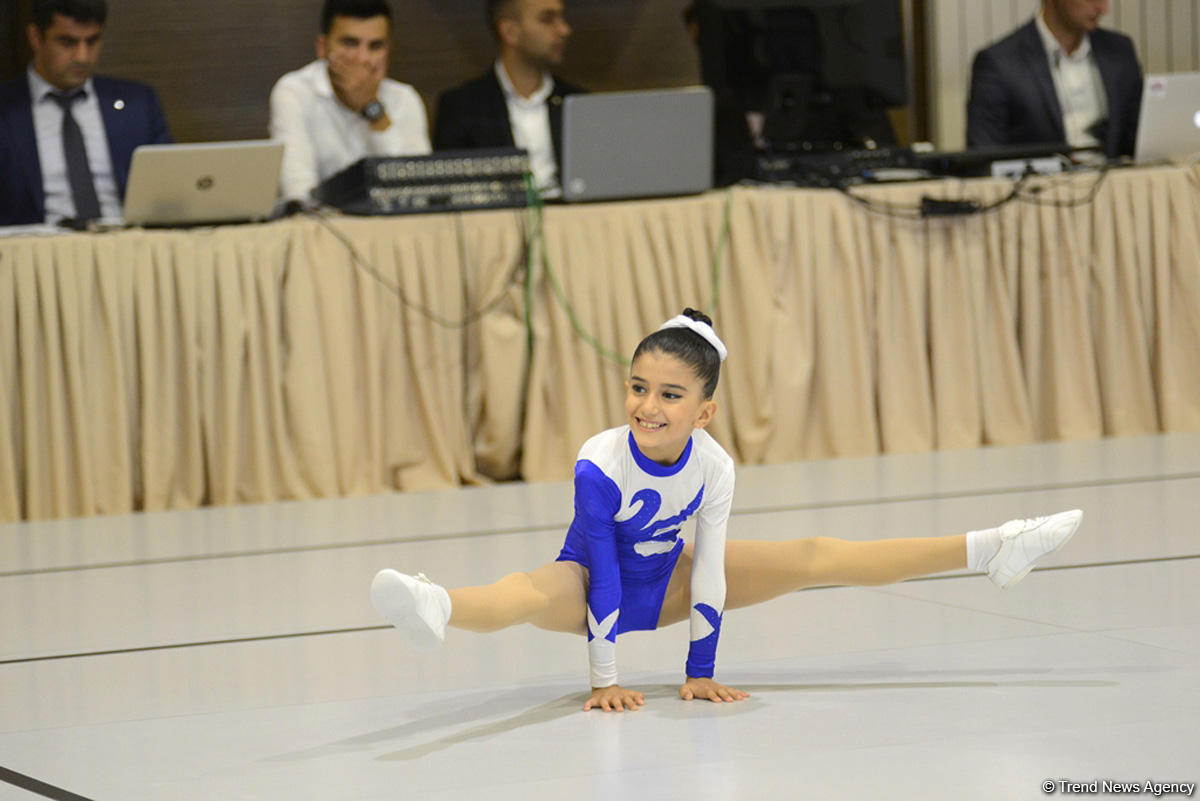 Aerobic gymnastics championship underway in Baku (PHOTO)