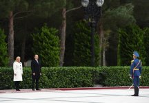 Official welcoming ceremony held for Croatian president in Baku (PHOTO)