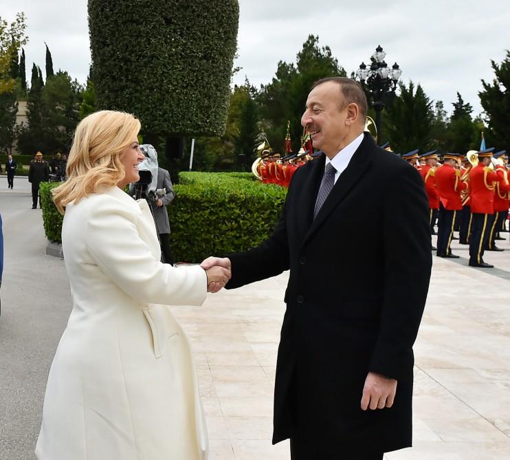 Official welcoming ceremony held for Croatian president in Baku (PHOTO)