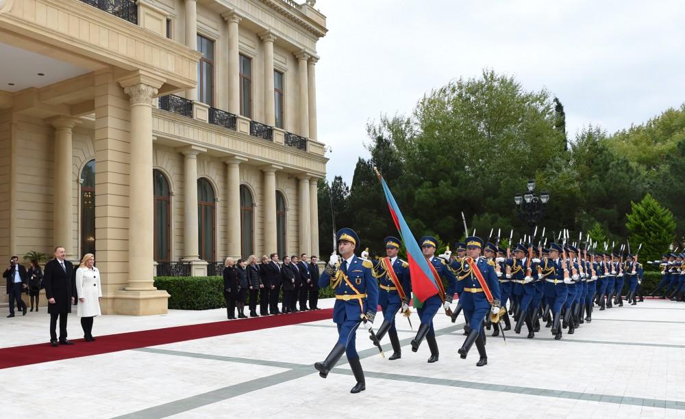 Official welcoming ceremony held for Croatian president in Baku (PHOTO)