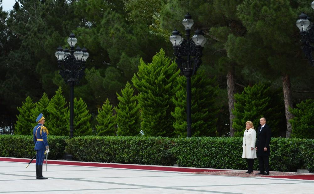 Official welcoming ceremony held for Croatian president in Baku (PHOTO)