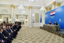 Azerbaijani, Croatian presidents attend business forum in Baku