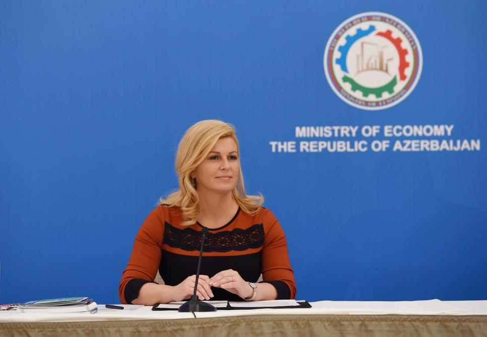 Azerbaijani, Croatian presidents attend business forum in Baku