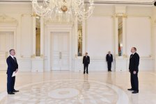 New envoys present credentials to Ilham Aliyev (PHOTO)